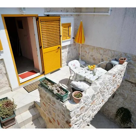 1 Bedroom With A Sea View Appartement *