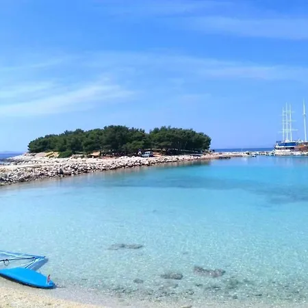1 Bedroom With A Sea View * Murter